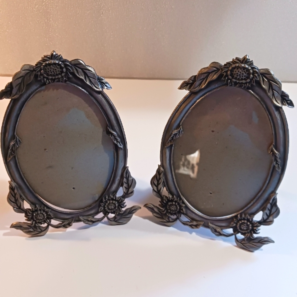 Vintage Sunflower Pewter Photo Frame Set